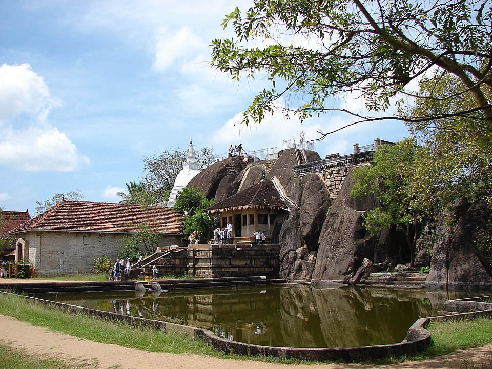 ඉසුරුමුණි විහාරය